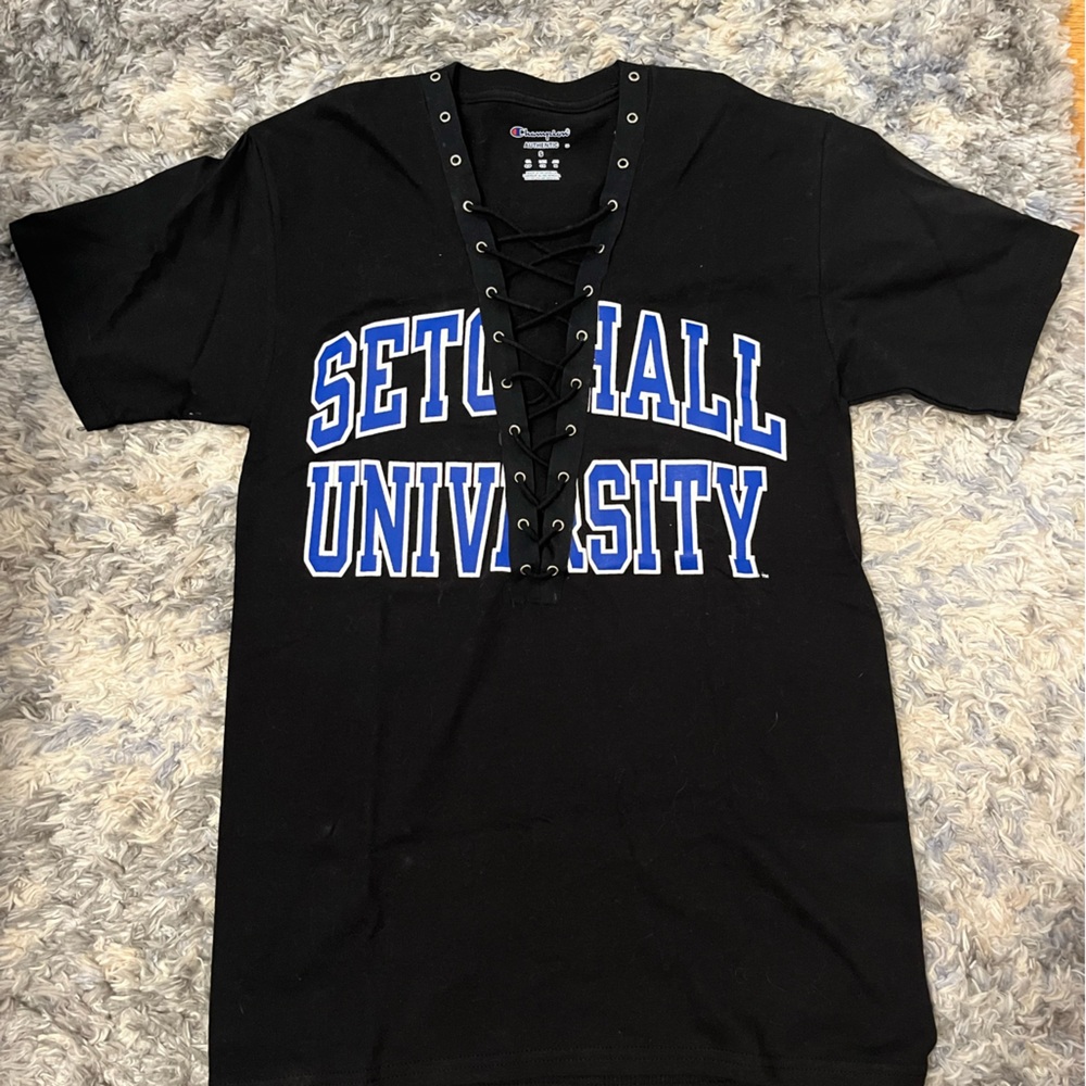 Seton hall t shirt